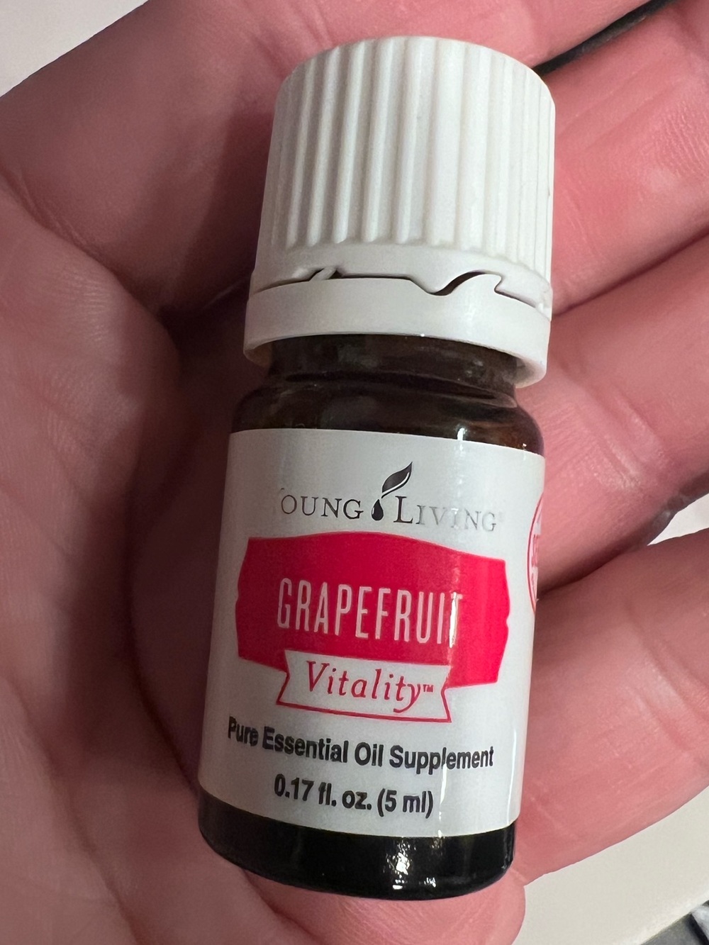 Young Living Grapefruit Vitality Essential Oil - White Cap, Pink Label
